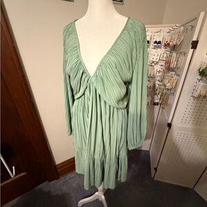 H&M Long Sleeve Dress in Light Green